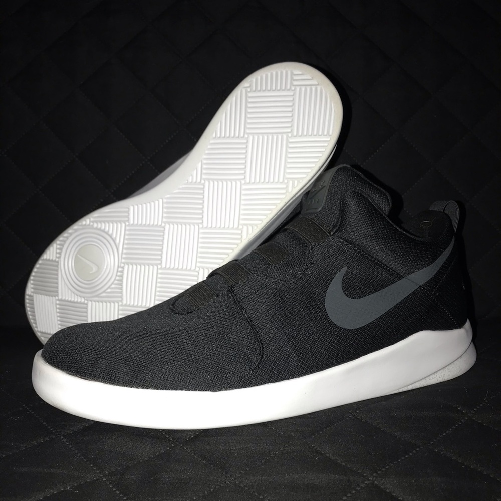 ❗️Laceless Nike Air Street Shoe❗️
